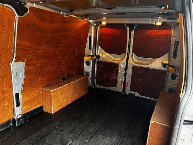 Ford Transit Custom image 8
